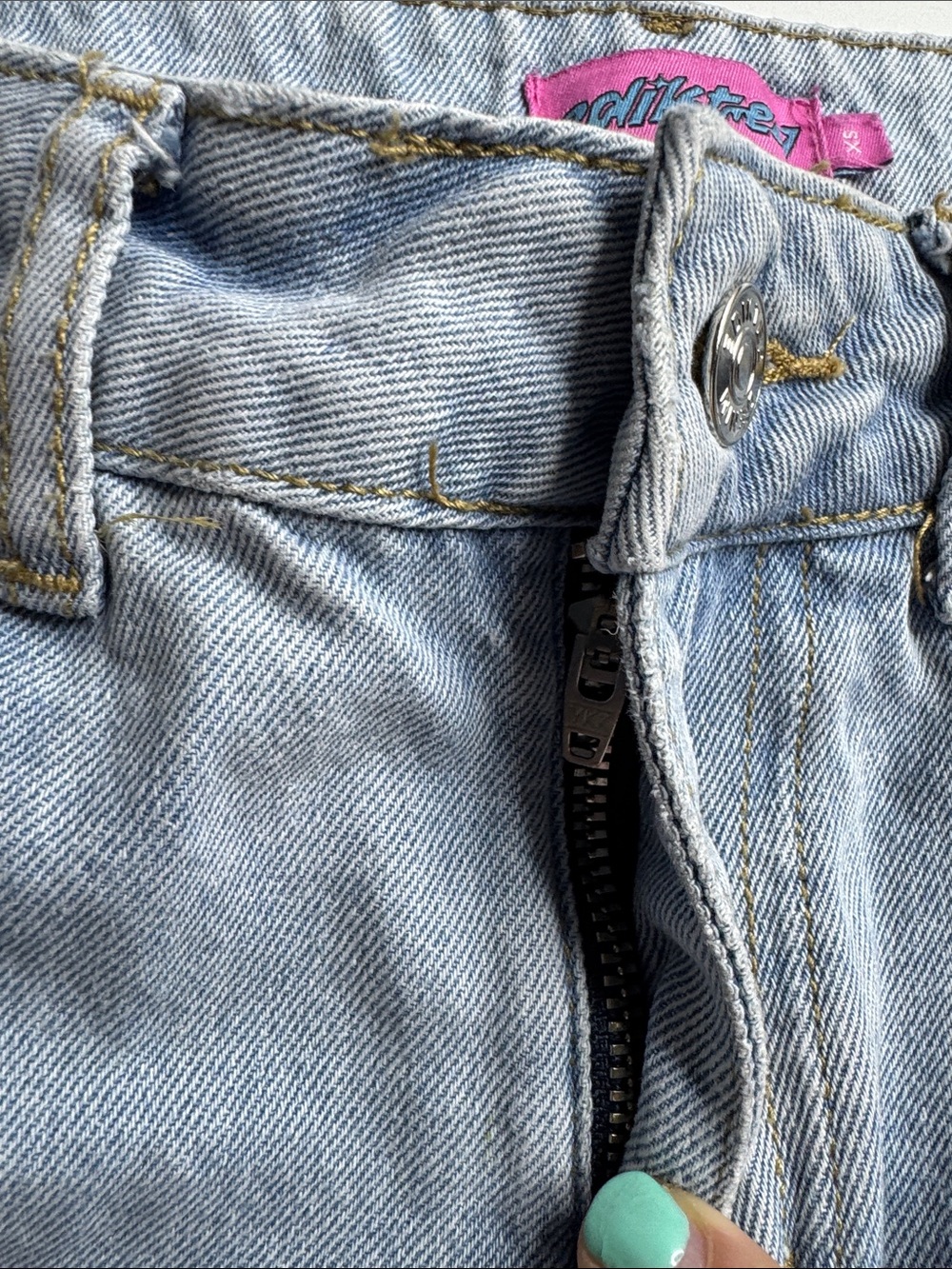Edikted Light Wash Wide Leg Jeans | Y2K Baggy Denim | Size XS - Picture 5 of 11